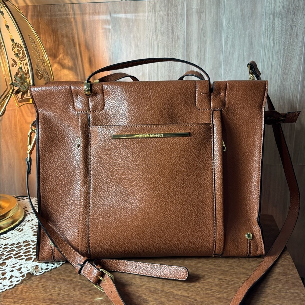 Steve Madden Tan Pebbled Faux Leather Large Satchel Tote with Gold Zippers Trave